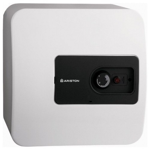 Бойлер Ariston PRO 15 R/3 над мойкой
