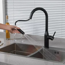 Змішувач з висувним виливом для кухні GAPPO G4398-46, 2 режими, чорний